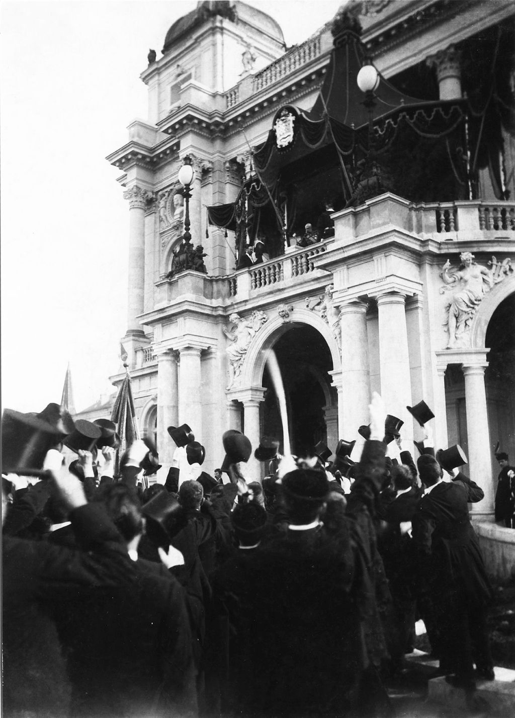 Hrvatsko narodno kazalište (HNK), svečano otvorenje kazališne zgrade 14. listopada1895. godine